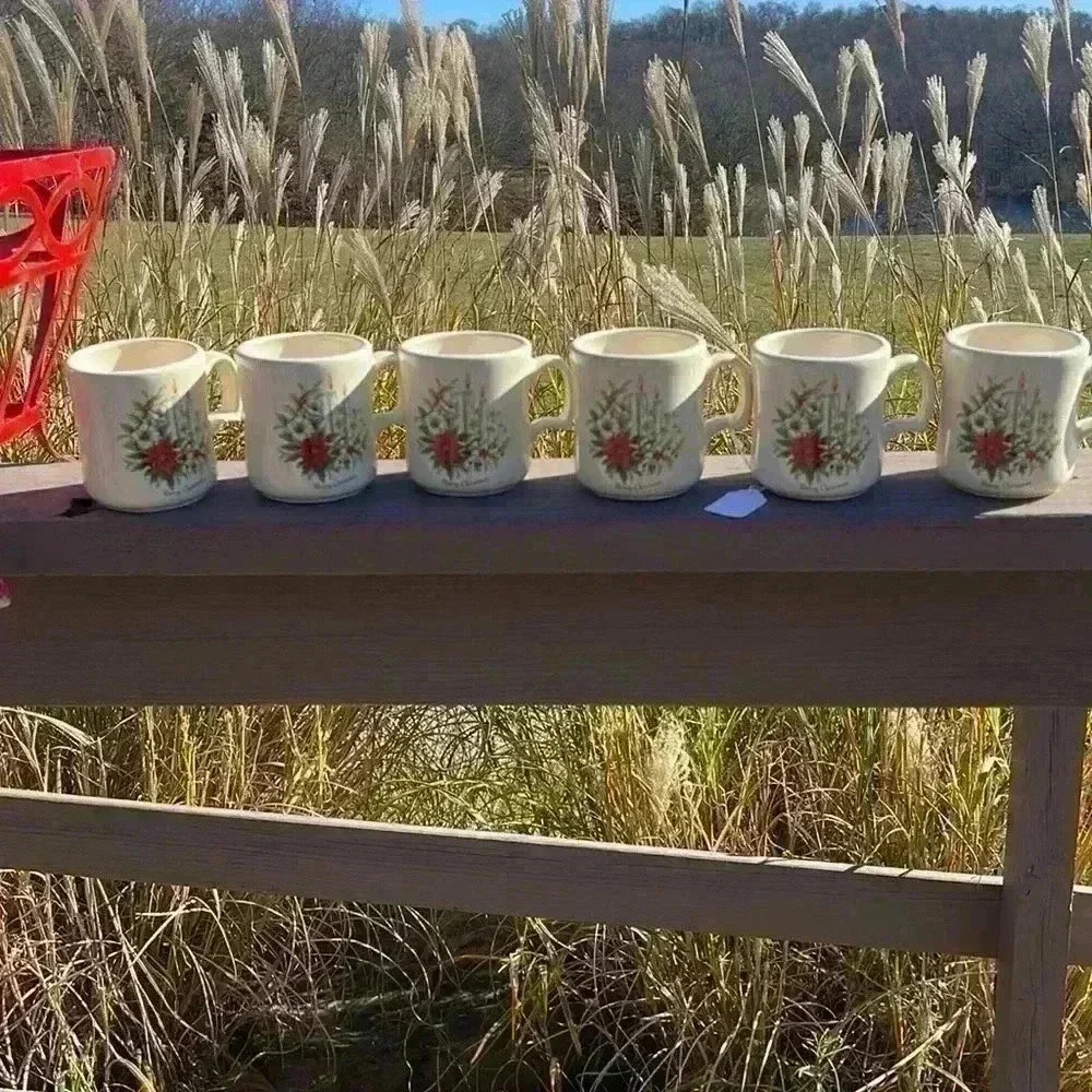 Vintage USA set of six Christmas coffee mugs.